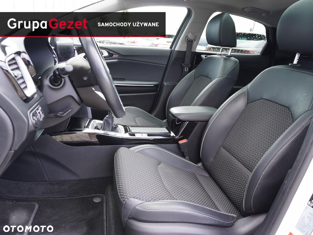 Kia XCeed 1.4 T-GDI XL - 16