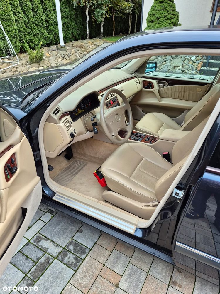 Mercedes-Benz Klasa E 320 4-Matic Elegance - 7