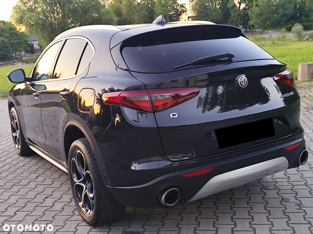 Alfa Romeo Stelvio 2.0 Turbo 16V AT8-Q4 Tributo Italiano - 7