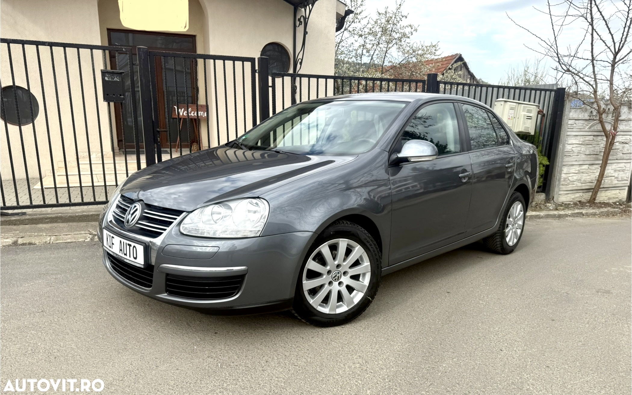 Volkswagen Jetta 1.6 Trendline - 11