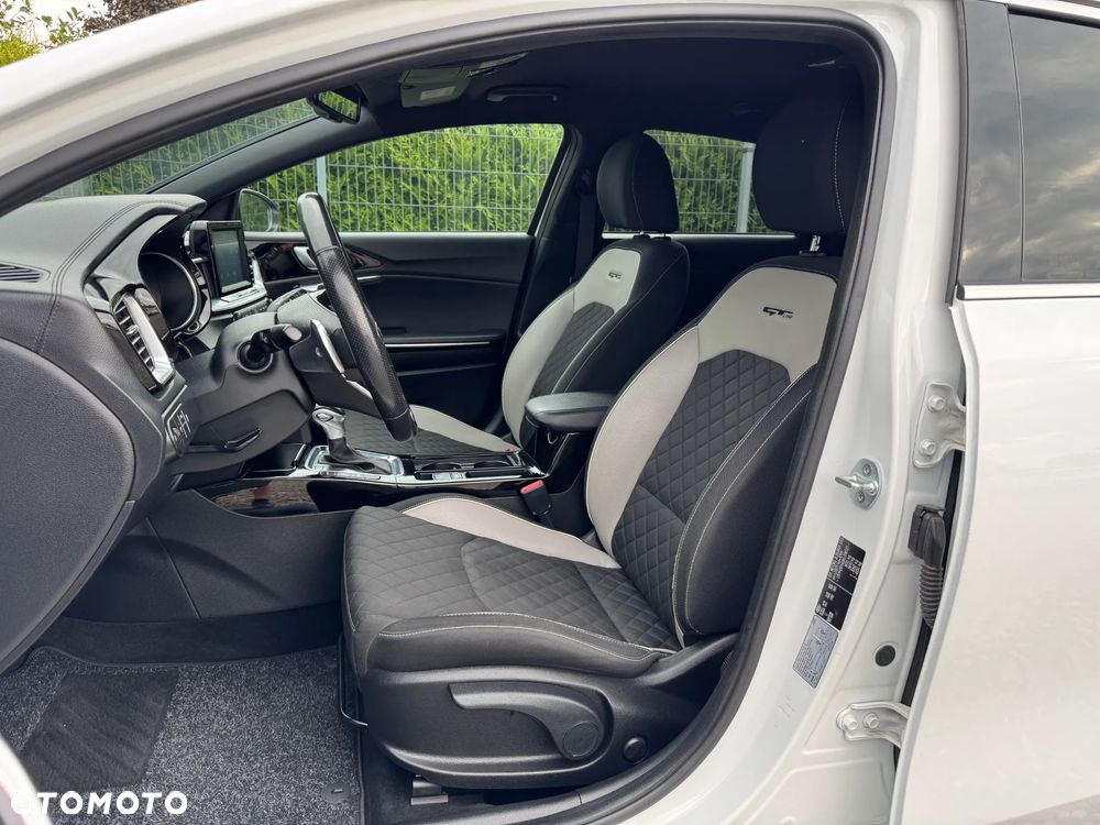 Kia ProCeed 1.4 T-GDI DCT7 OPF GT LINE - 24