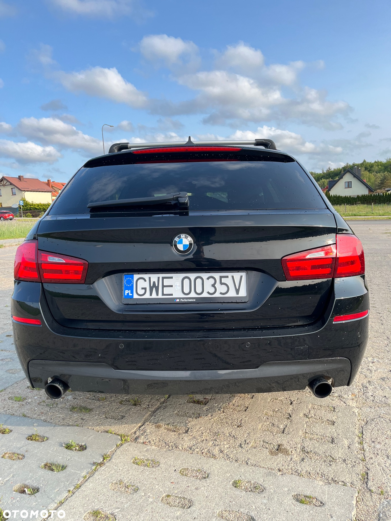 BMW Seria 5 535i Touring Sport-Aut - 2