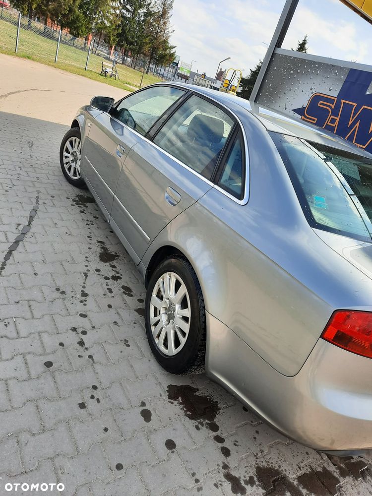 Audi A4 Limousine 2.0T FSI Quattro - 6