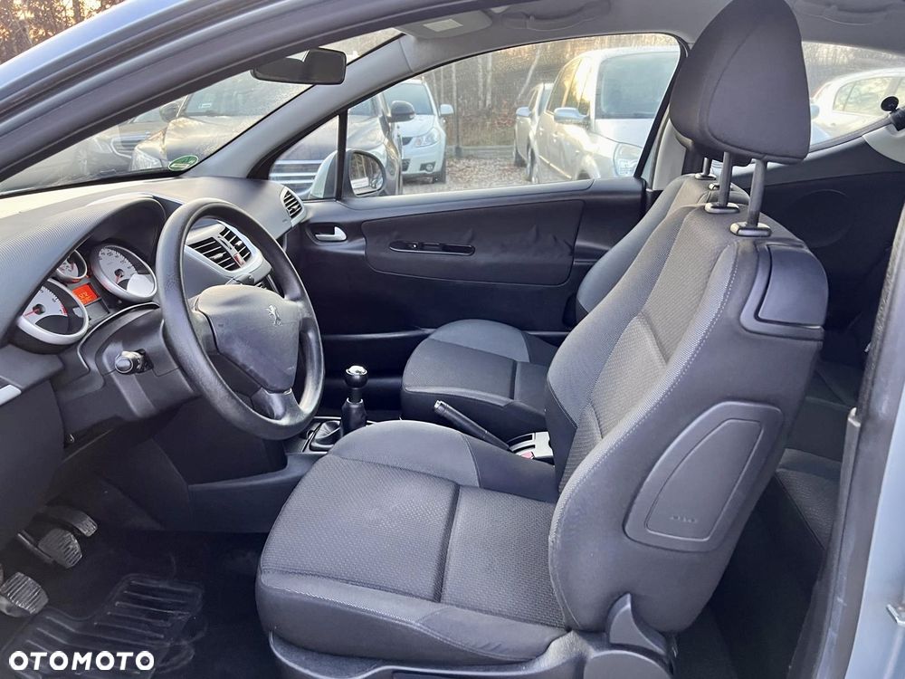 Peugeot 207 1.4 U Move - 21