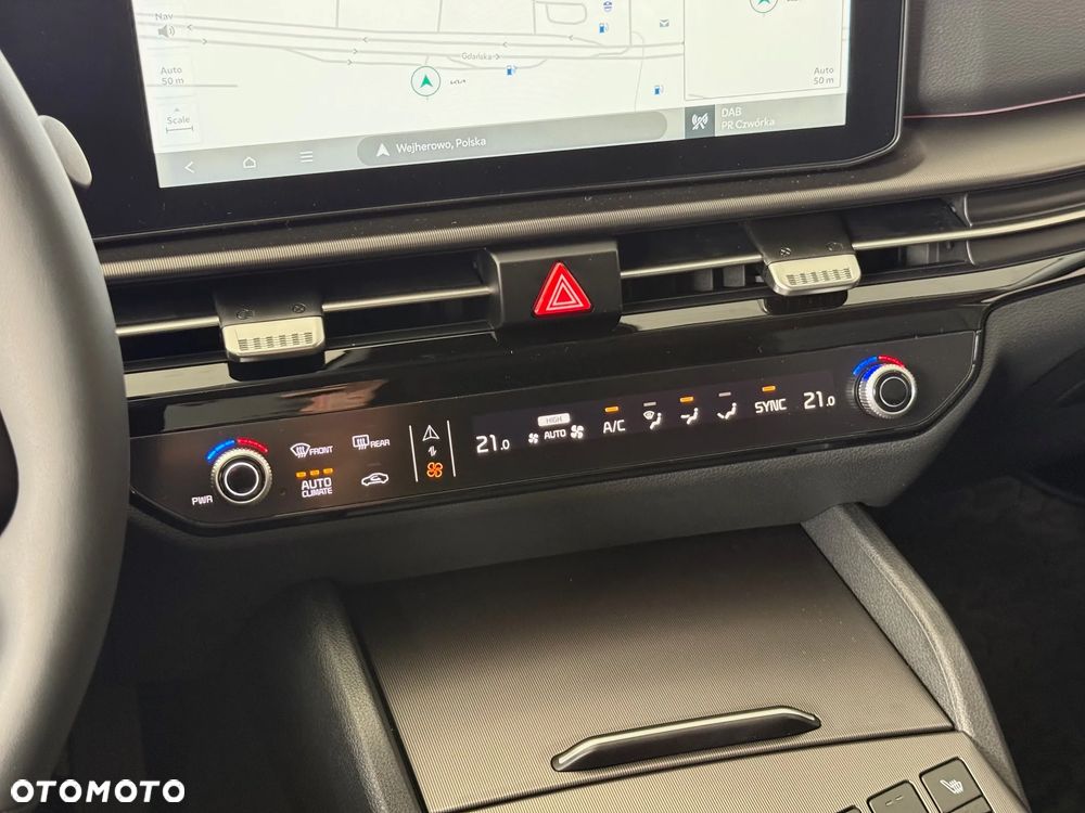 Kia Sportage 1.6 T-GDI HEV Business Line 2WD - 24