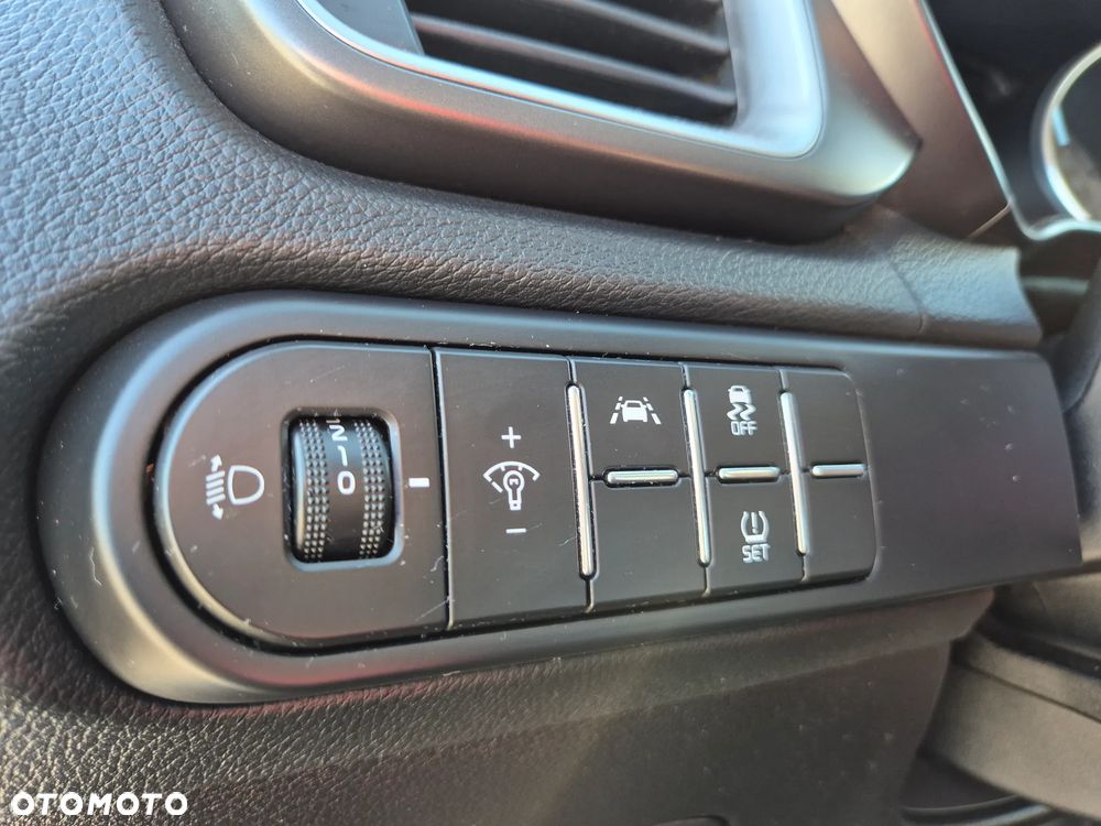 Kia Ceed 1.4 T-GDI M - 25