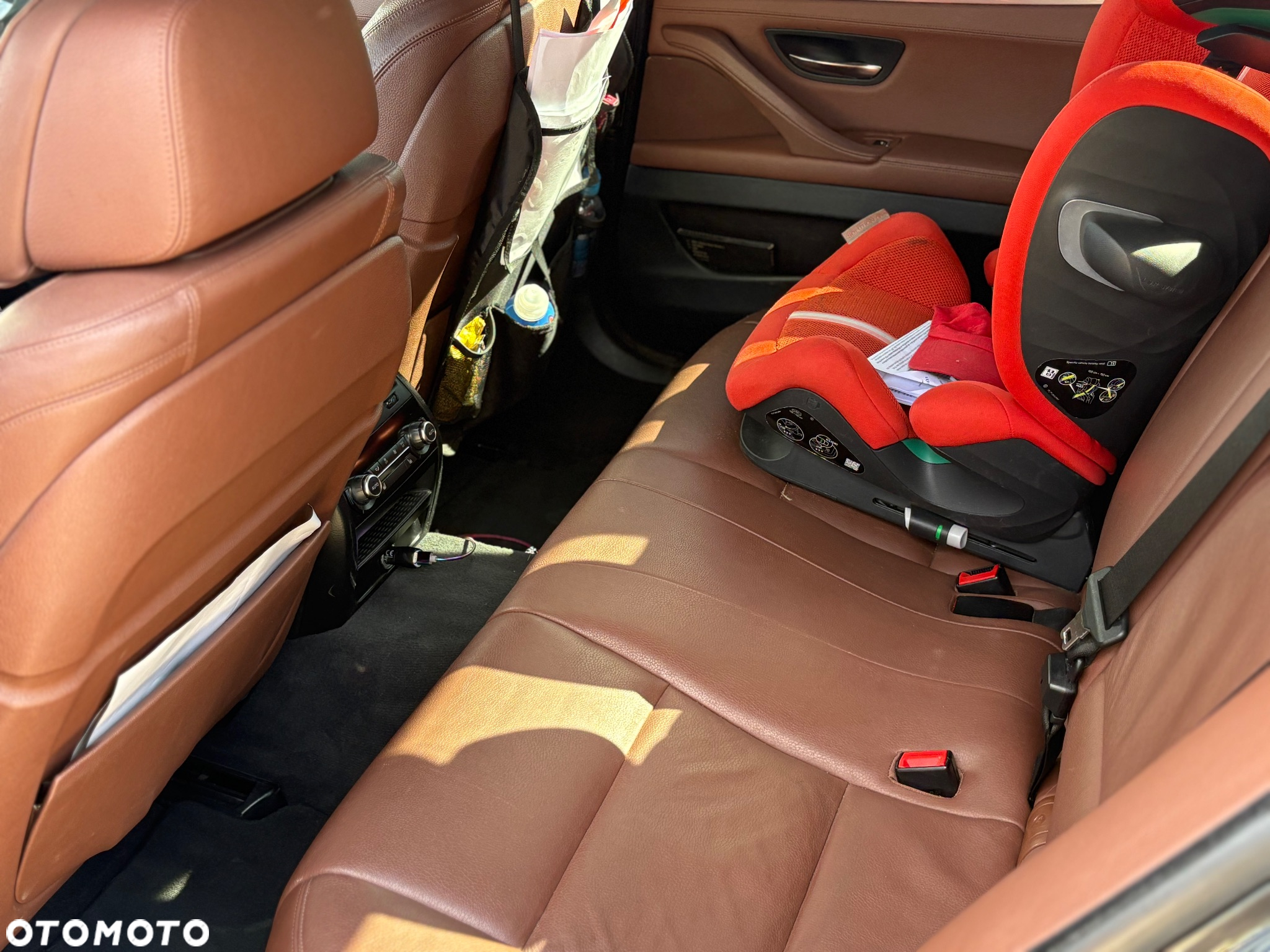 BMW Seria 5 530d Sport-Aut Modern Line - 11