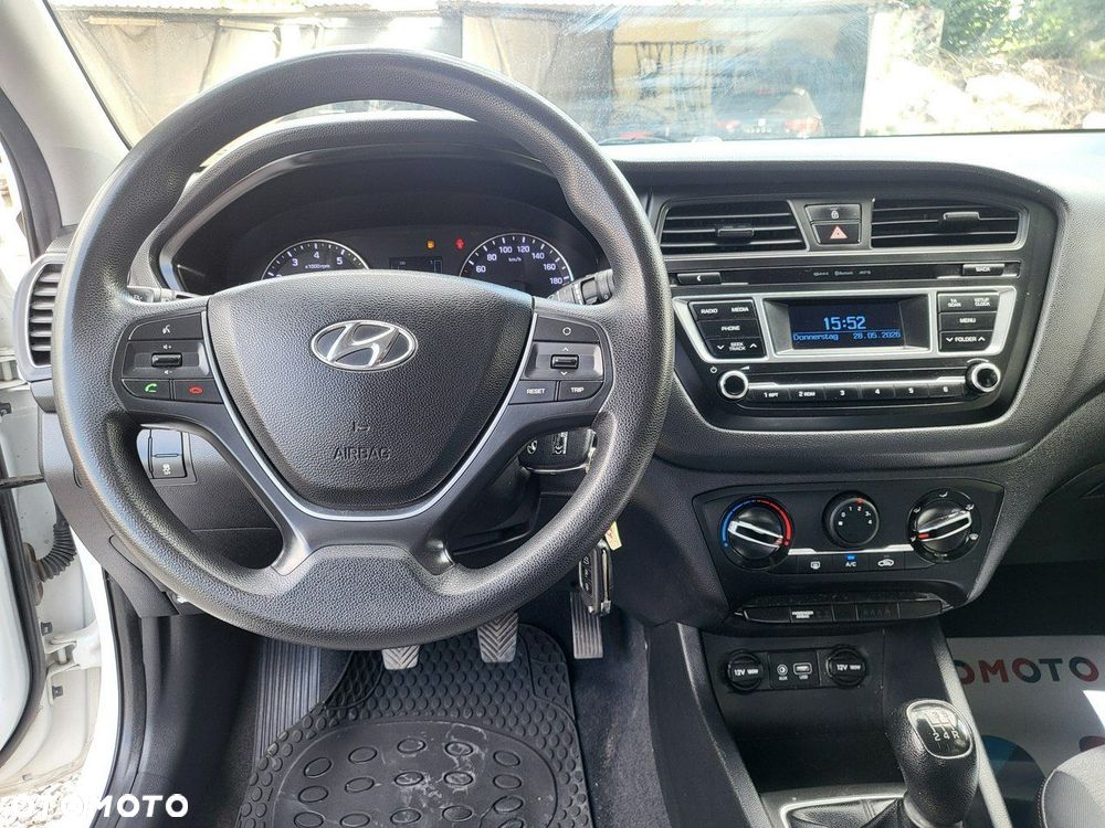 Hyundai i20 - 17