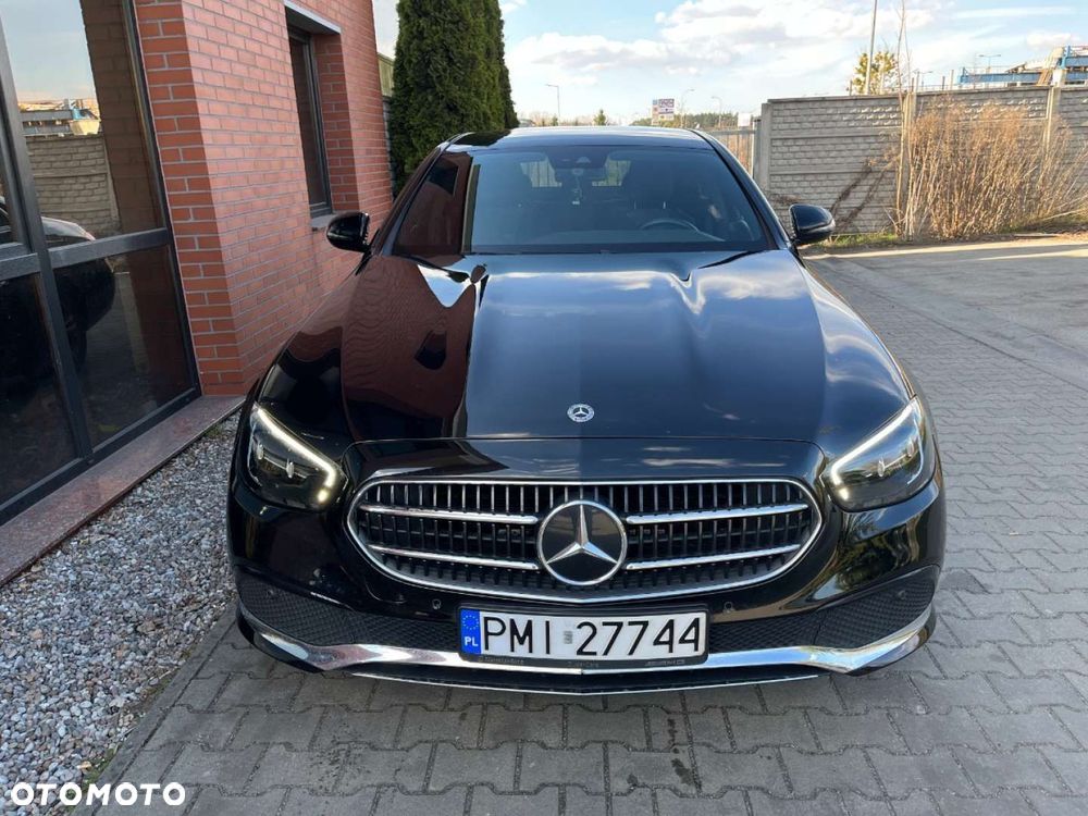 Mercedes-Benz Klasa E 200 9G-TRONIC Exclusive - 5