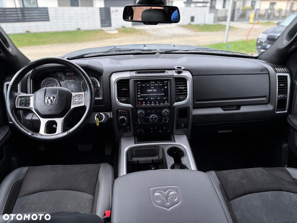 Dodge RAM - 18