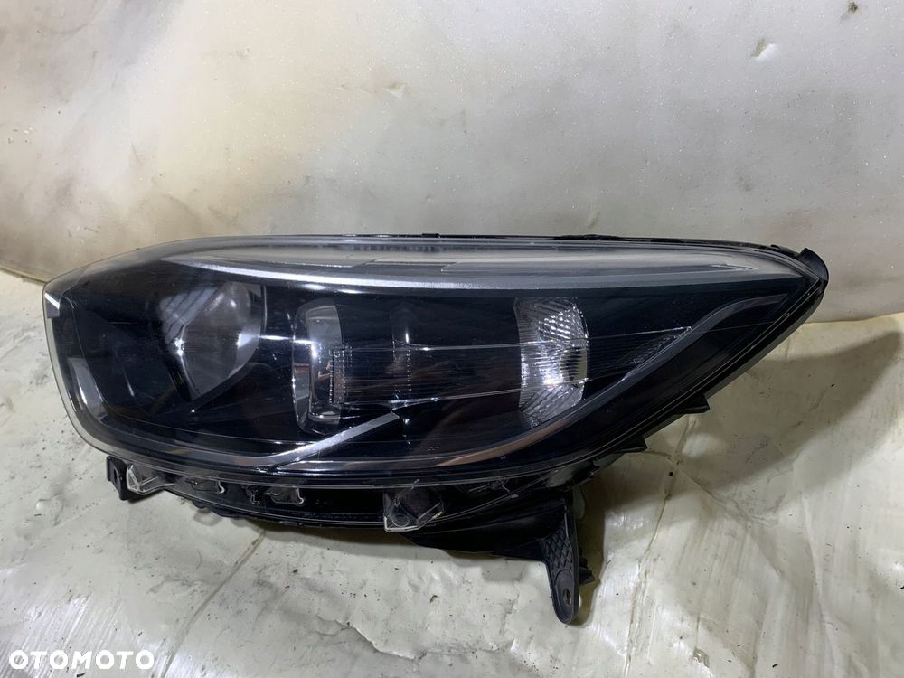 LAMPA PRZÓD LEWA RENAULT CAPTUR 13-17 260600698R 030128121100 - 3