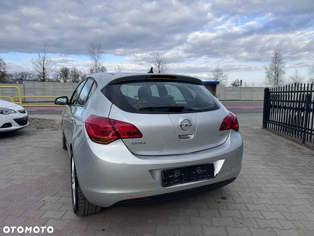 Opel Astra - 7
