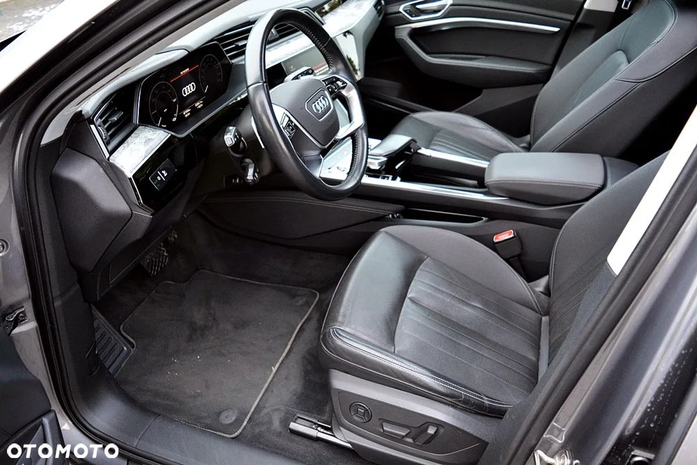 Audi e-tron 55 Quattro Advanced - 13