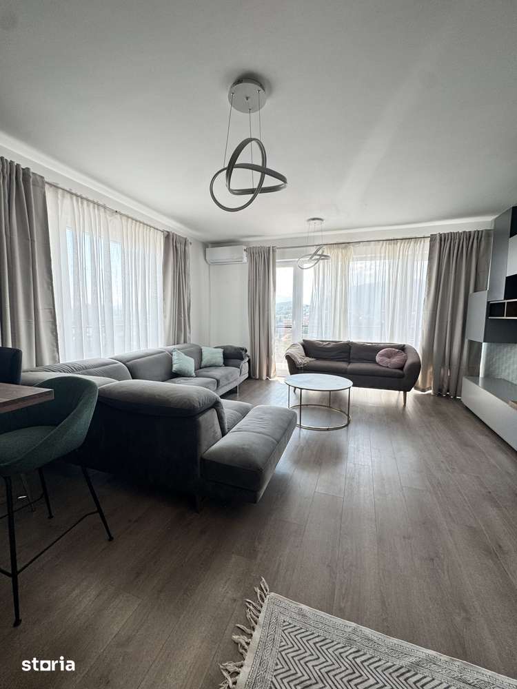 De închiriat apartament 3 camere priveliște deosebită — fotografia 1