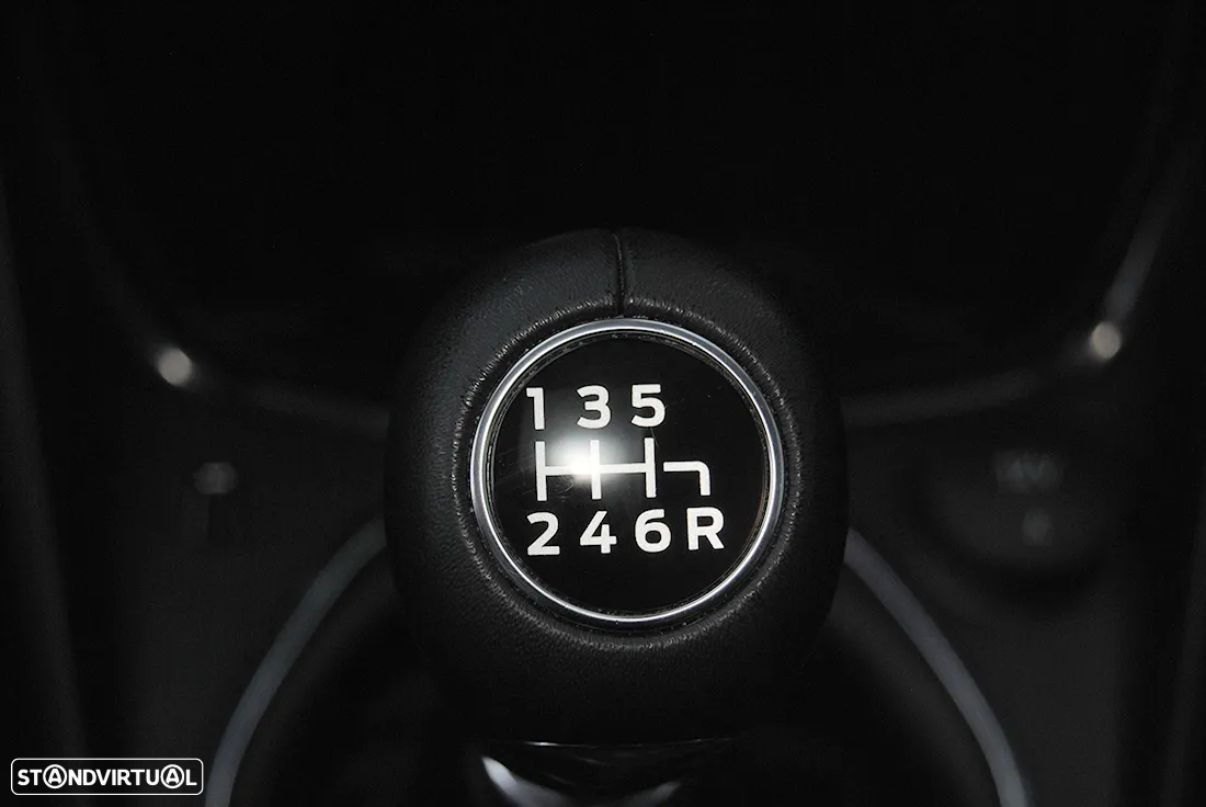 Ford Puma 1.0 EcoBoost MHEV Titanium - 36