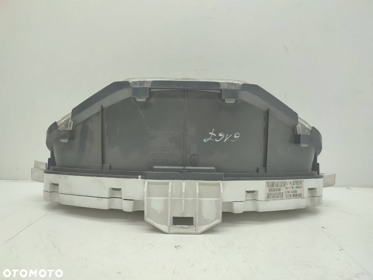LICZNIK ZEGARY VOLVO V50 1.6 D EU 30773210 - 3