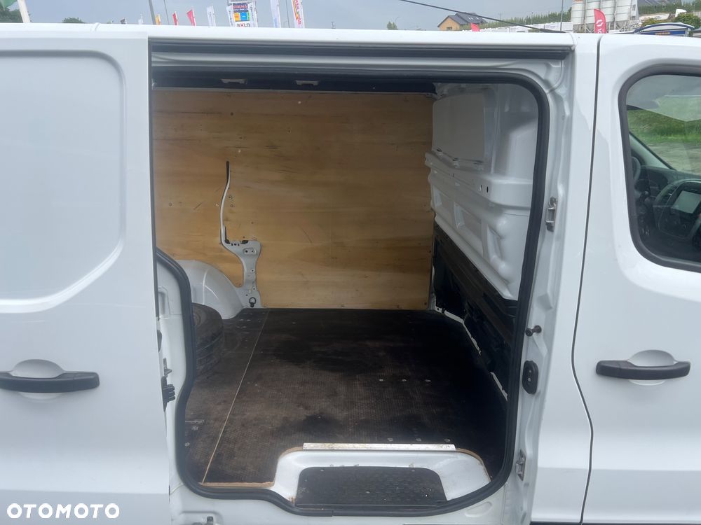 Renault Trafic - 18