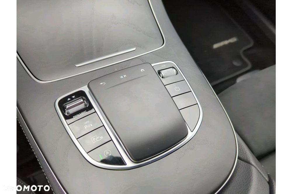 Mercedes-Benz Klasa E - 15