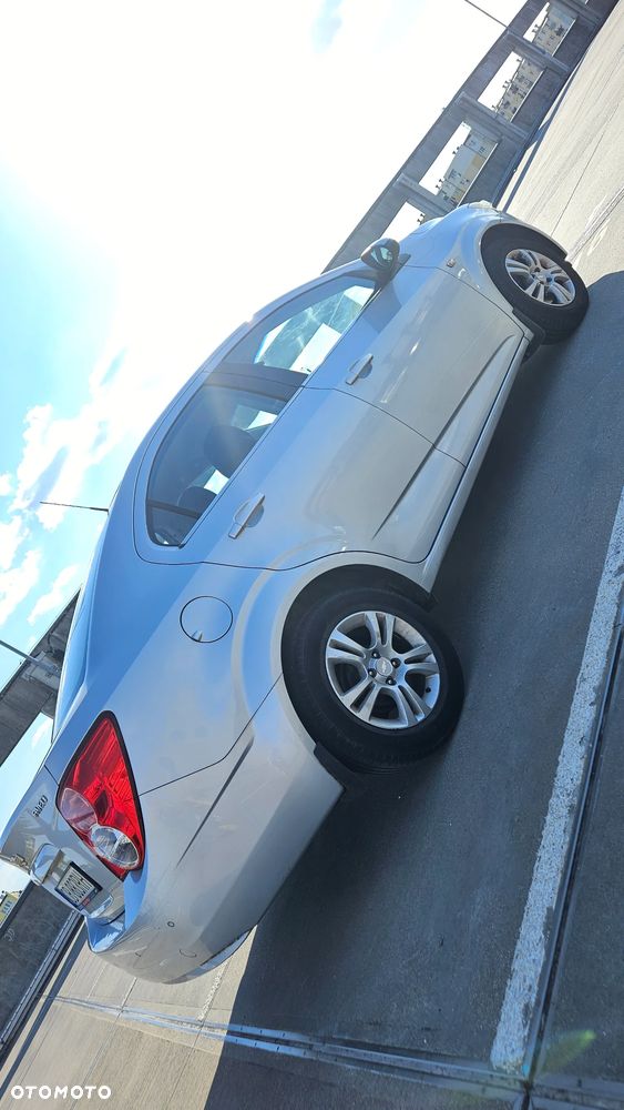 Chevrolet Aveo - 11