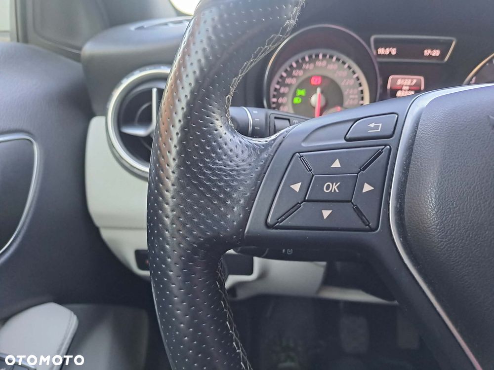 Mercedes-Benz GLA 200 (CDI) d - 10