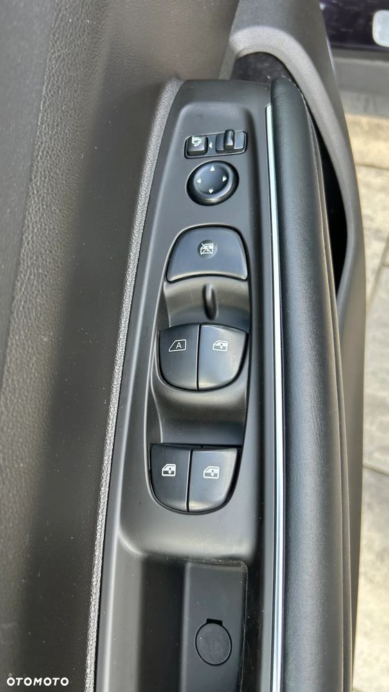 Renault Koleos 2.0 dCi Initiale Paris 4x4 X-Tronic - 17