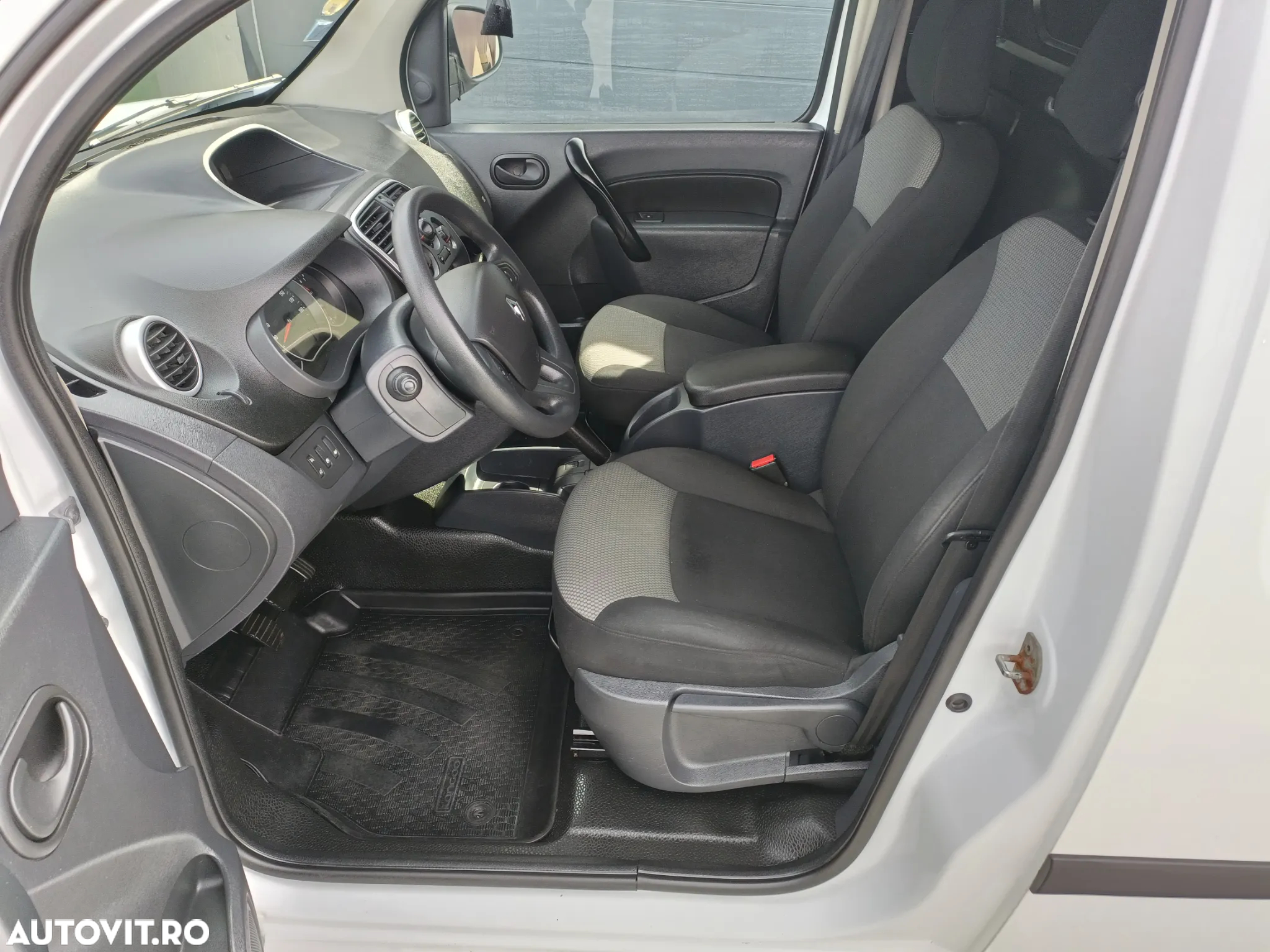 Renault Kangoo BLUE dCi 95 EDITION ONE - 13