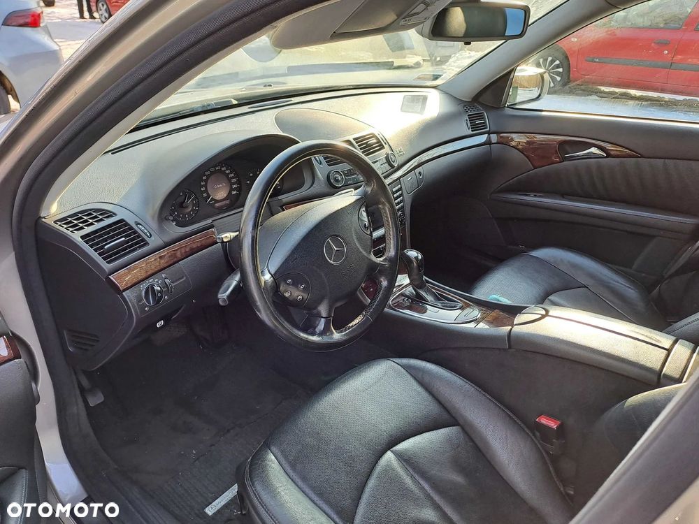 Mercedes-Benz Klasa E - 6