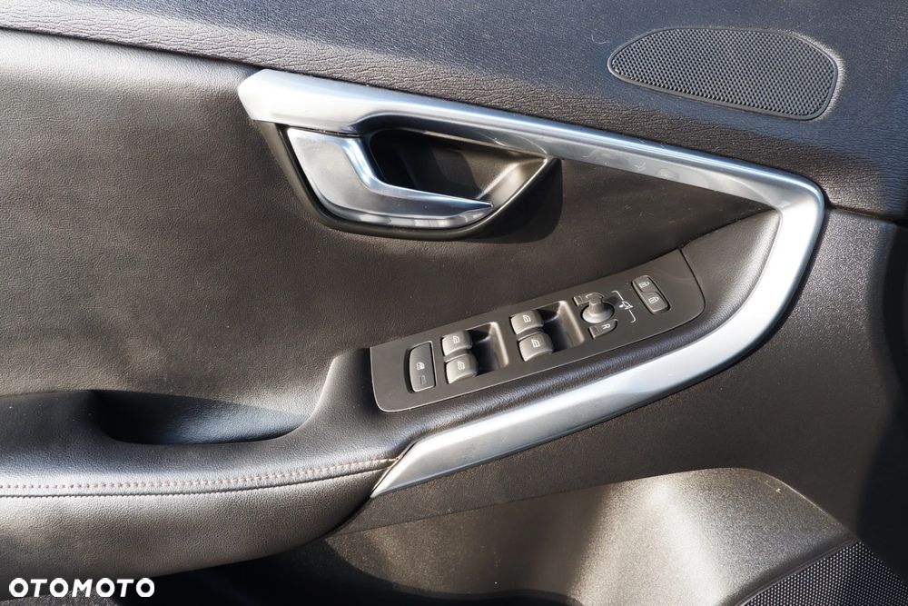 Volvo V40 D2 Powershift Ocean Race - 24