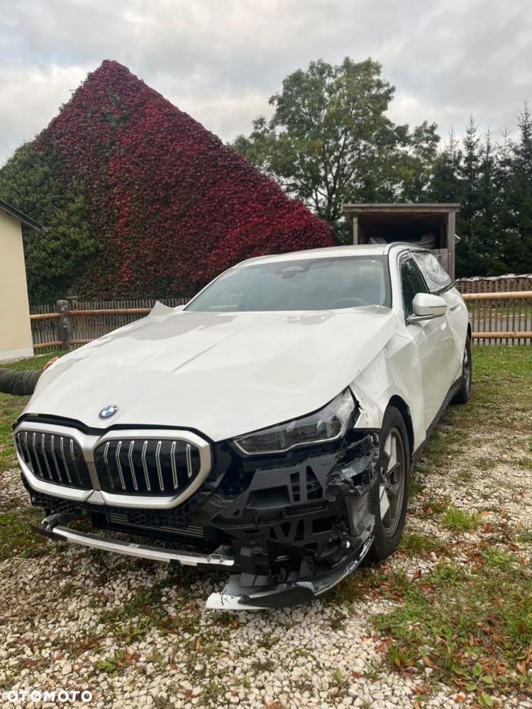 BMW Seria 5 520d xDrive mHEV - 9