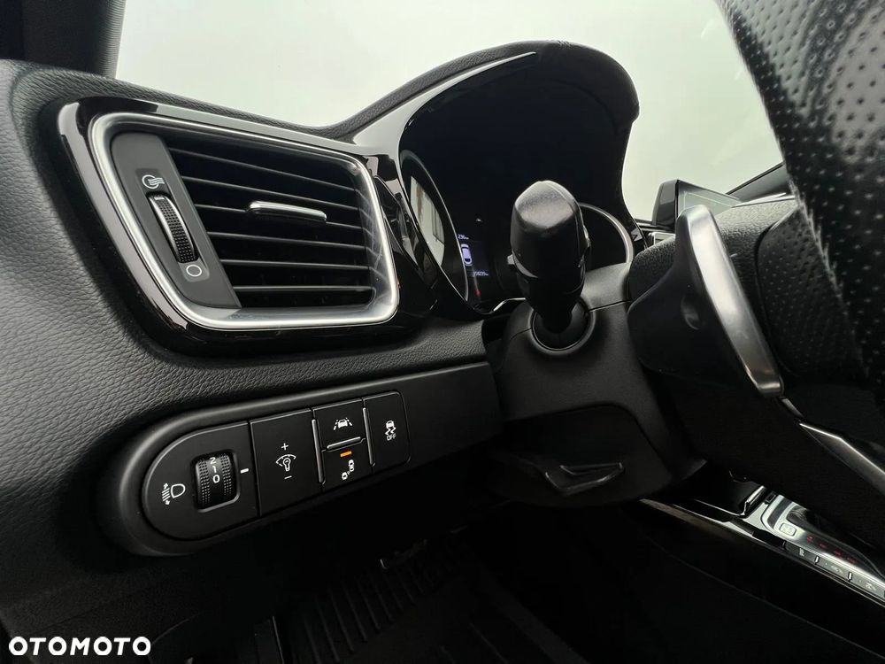 Kia ProCeed 1.4 T-GDI DCT7 OPF GT LINE - 31