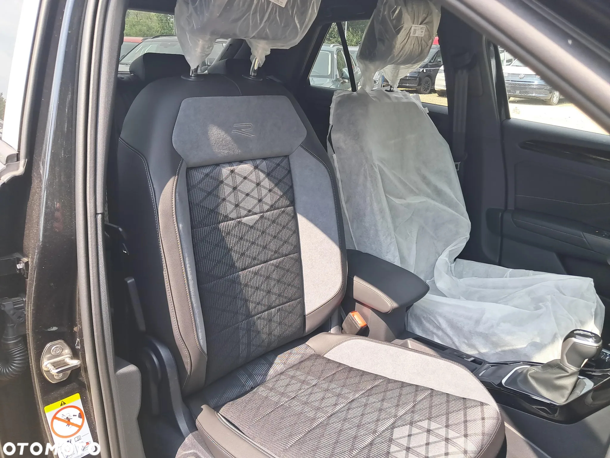 Volkswagen T-Roc 1.5 TSI R-Line Plus DSG - 10