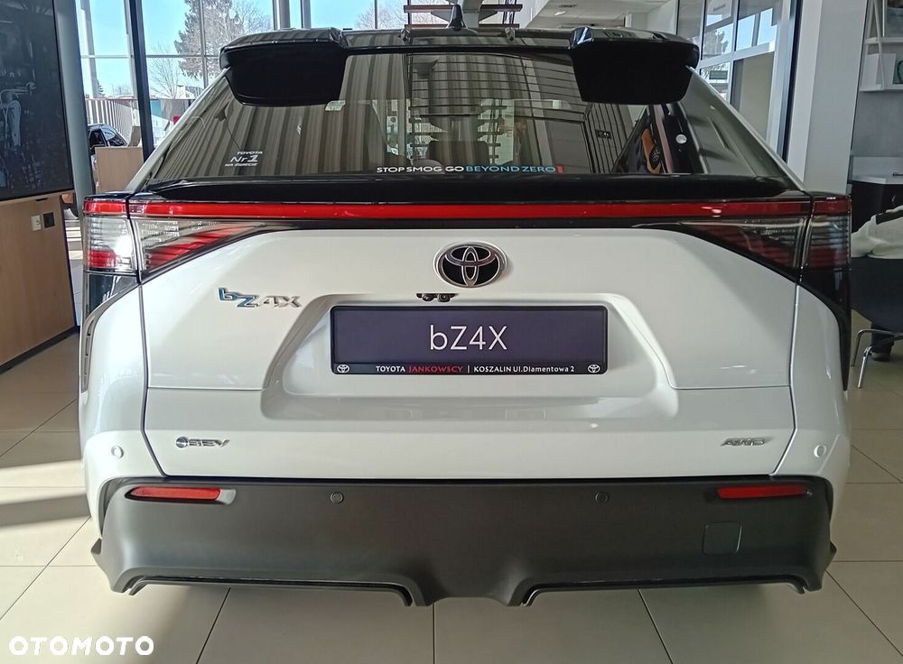 Toyota bZ4X - 4