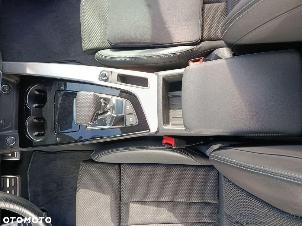 Audi A4 Limousine - 13