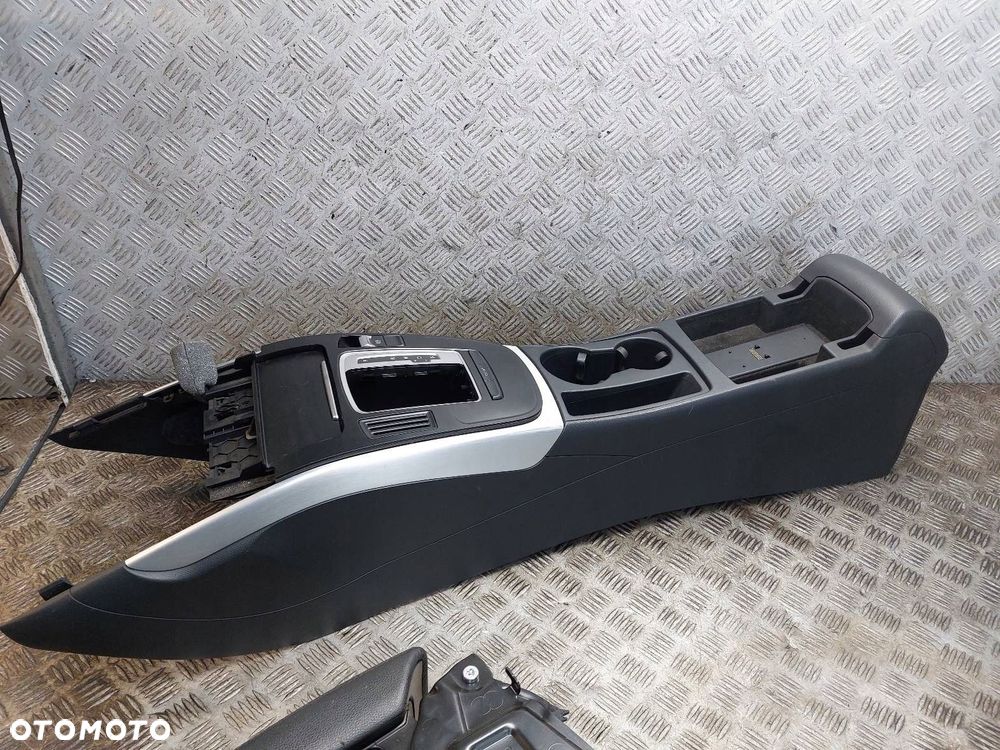 TUNEL ŚRODKOWY PODŁOKIETNIK AUDI A5 8T - 11