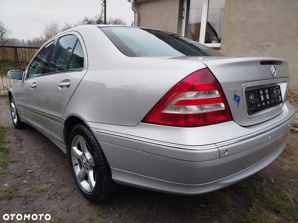 Mercedes-Benz Klasa C 180 Kompressor Automatik Avantgarde - 3