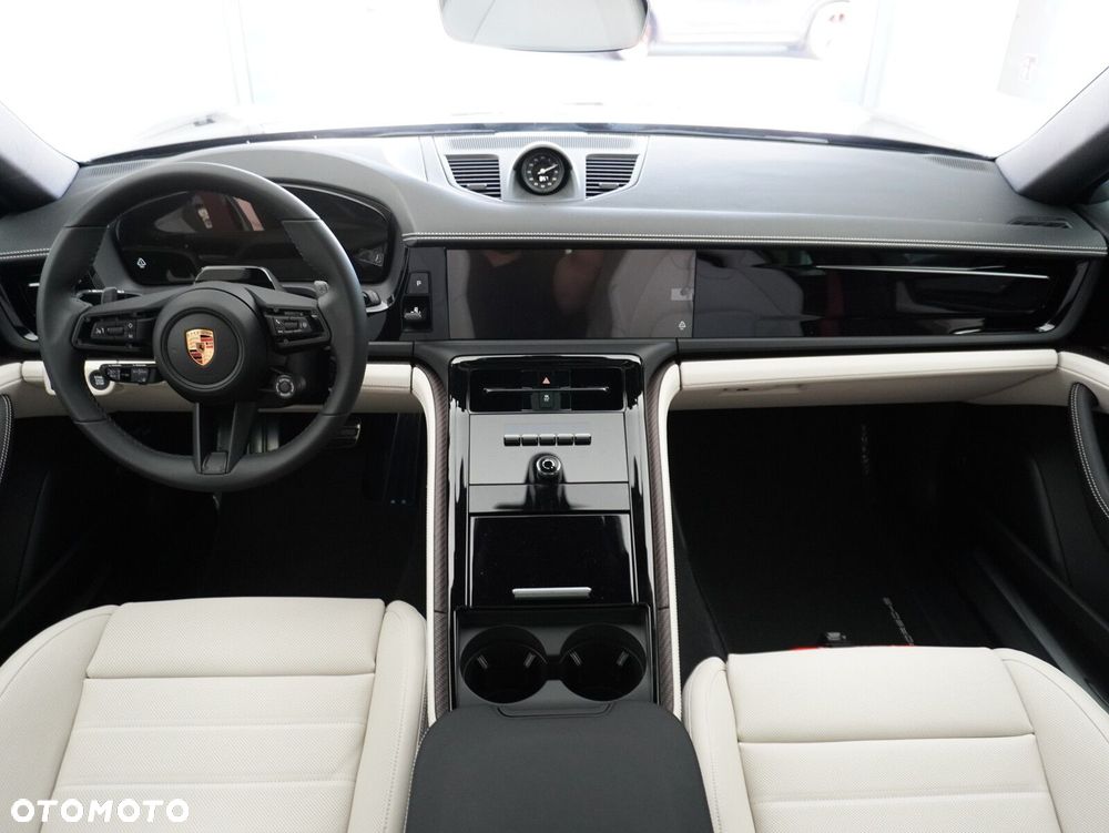 Porsche Panamera 4S E-Hybrid PHEV - 38
