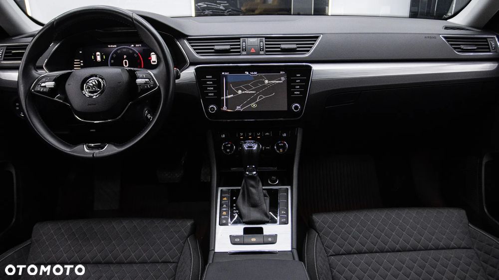 Skoda Superb 1.4 TSI Plug-In Hybrid Ambition DSG - 13