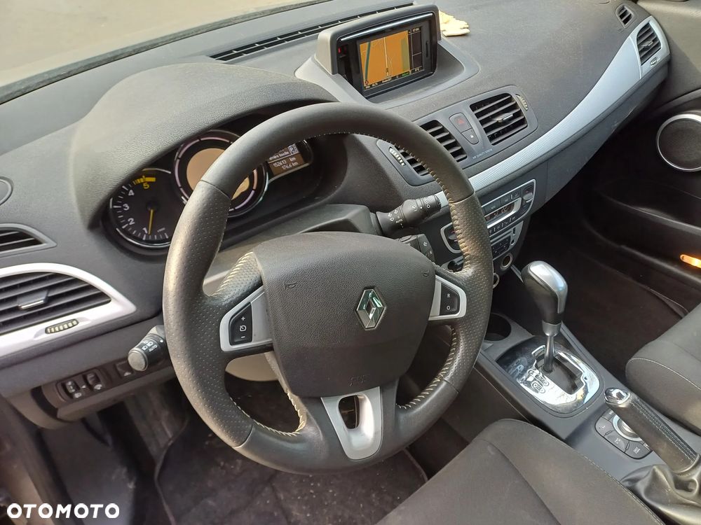 Renault Megane dCi 110 FAP EDC Dynamique - 11