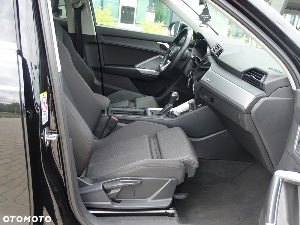 Audi Q3 - 21