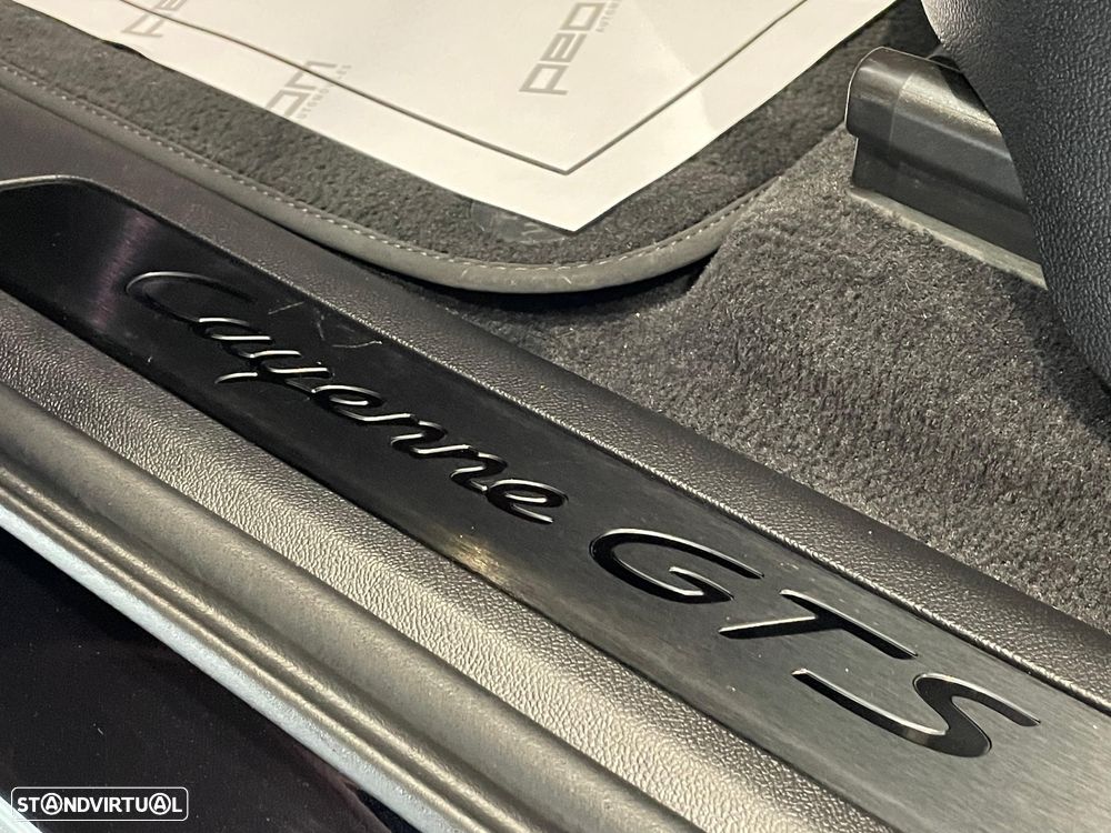 Porsche Cayenne Coupé GTS - 26