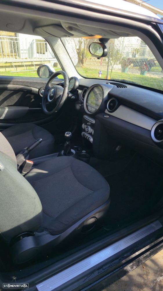 MINI 3 Portas Cooper D - 11