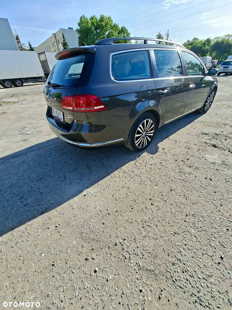 Volkswagen Passat 2.0 TDI Comfortline - 5