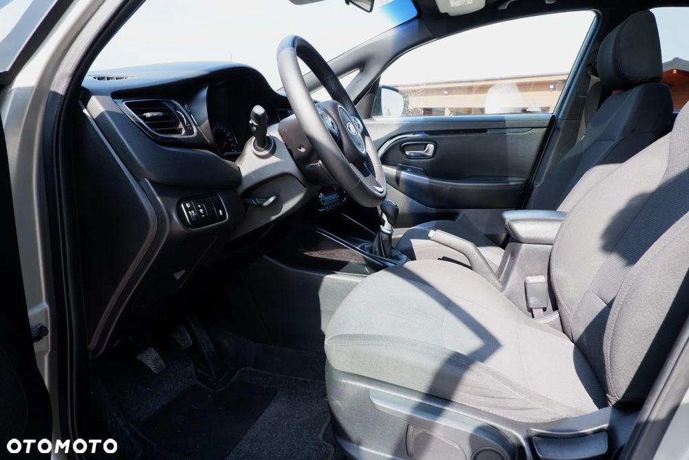 Kia Carens 1.7 CRDi XL - 25