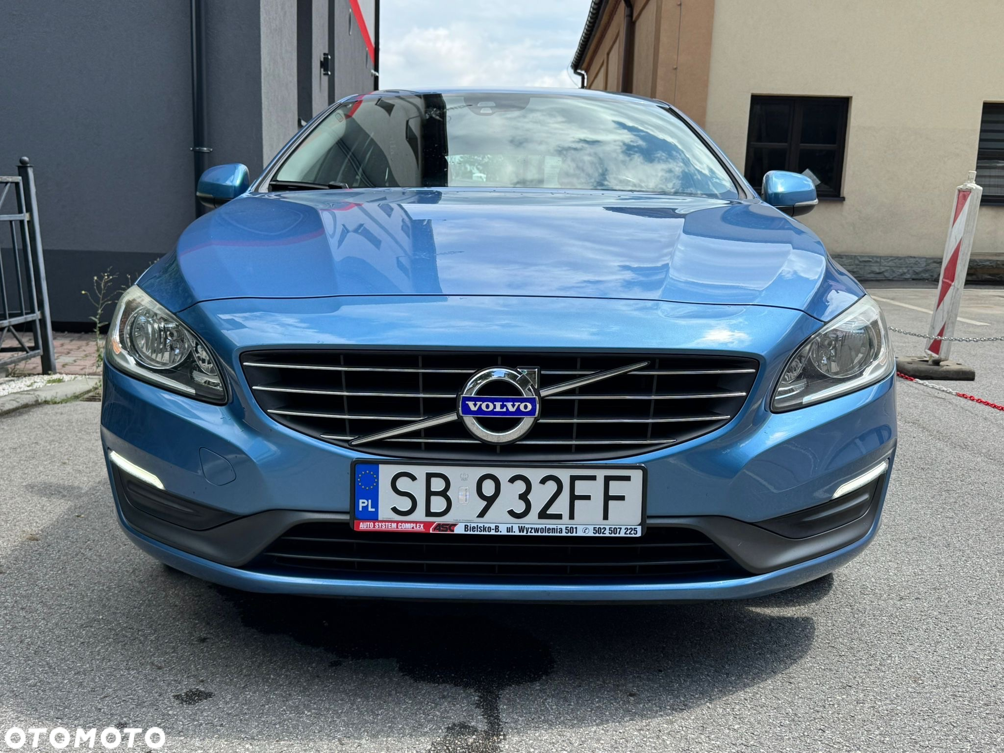 Volvo V60 D2 Momentum - 4