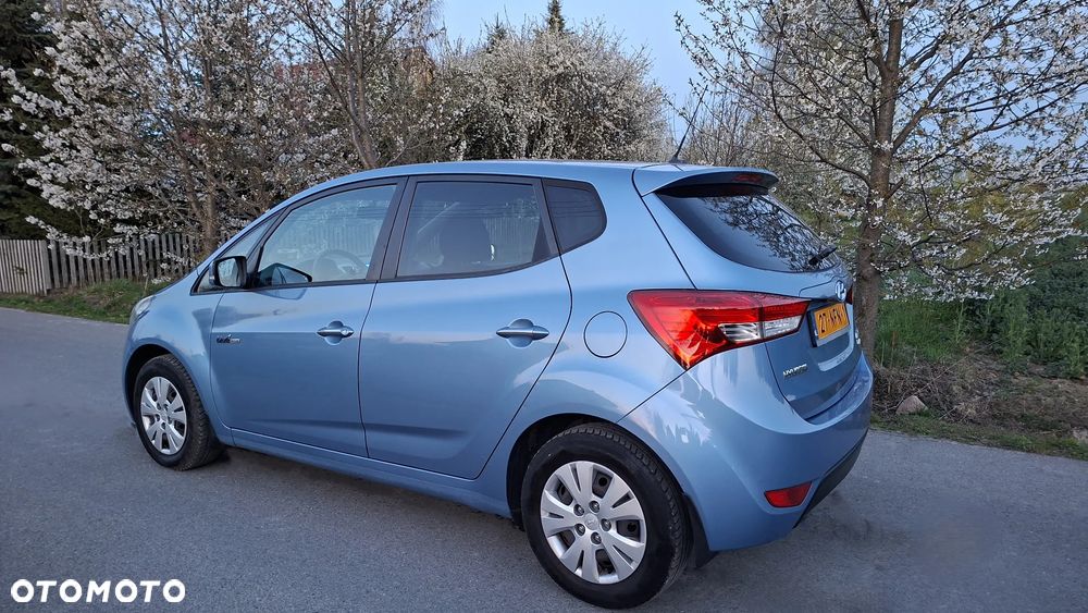 Hyundai ix20 1.4 blue - 9