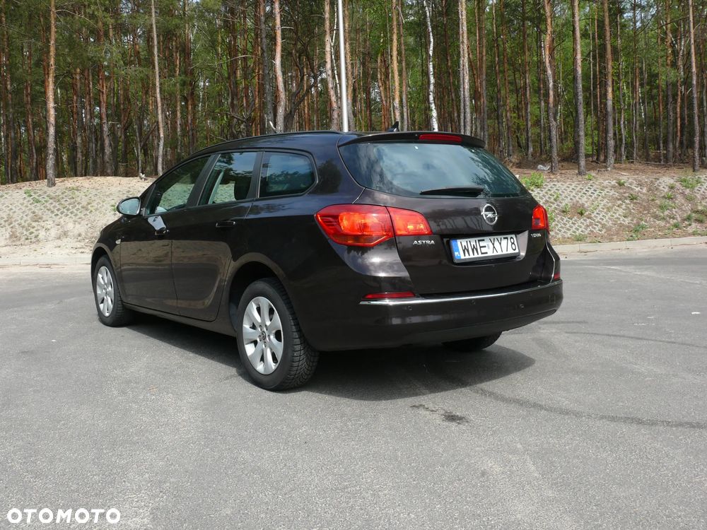 Opel Astra 1.4 T Enjoy - 6