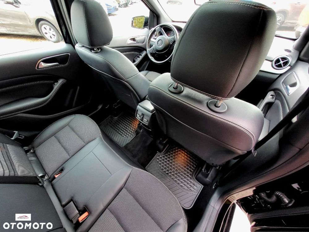 Mercedes-Benz Klasa B - 35