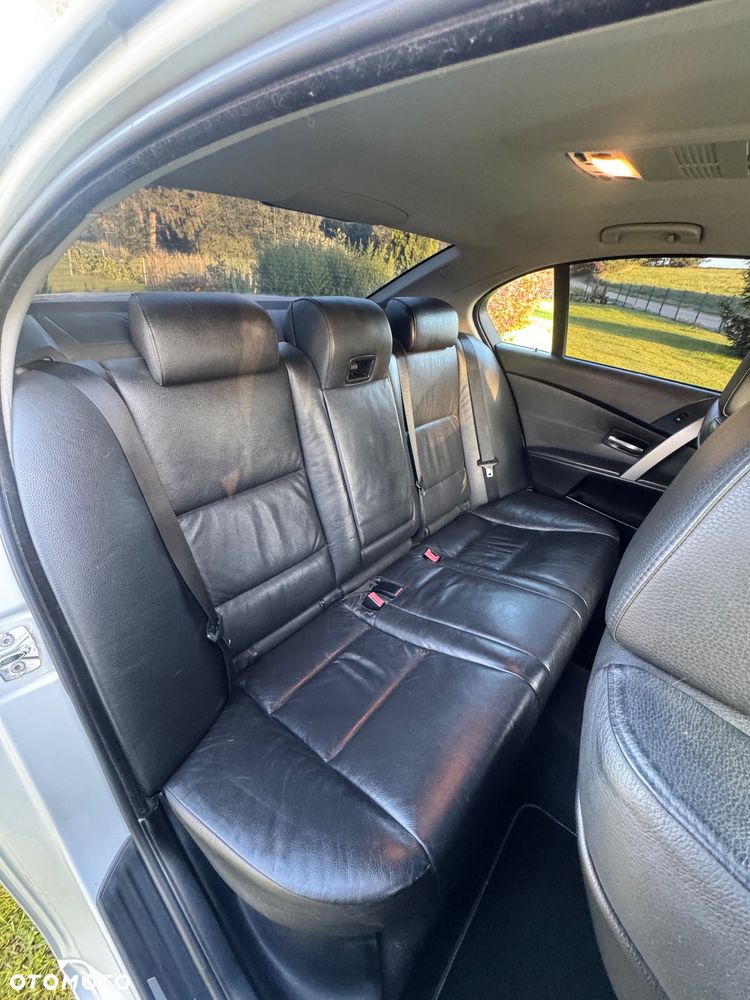 BMW Seria 5 520i - 13