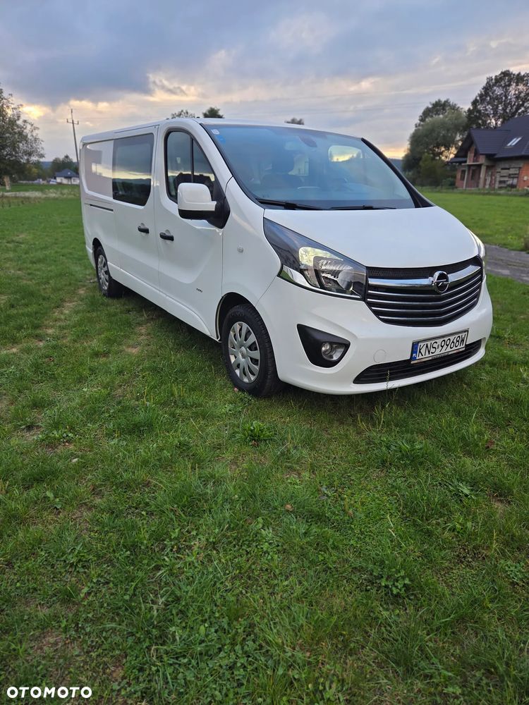 Opel Vivaro - 10