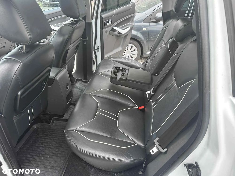 Ford Kuga 2.0 TDCi 4x4 Individual - 15